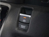◆オートブレーキホールド機能付き電子パーキングブレーキ◆ブレーキペダルを足から離しても停車状態を保ちます。アクセルを踏めば自動でブレーキが解除され、発進可能!