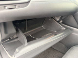 助手席前のグローブBOXです。