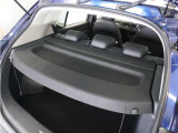荷室を覆い保護してくれるカバーを装備!。プライバシー保護にも役立ちます。