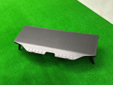 ラゲージアンダーボックスの蓋であるデッキボードを取り外して,レジャー時にテーブルとして使用できる便利なラゲージアイテムです