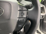 【レーダークルーズコントロール】高速道路での長距離走行が楽に!!自動で速度を保つクルーズコントロールが、衝突軽減システムと連携し、前方の車両を感知して車間を保つように速度調節してくれます!!