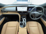 クラウンスポーツ 2.5 Z E-Four 4WD 本革シート