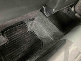 入口には除菌スプレーを設置しておりますので、ご自由にご利用ください。