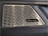 【harman/kardonサラウンド・サウンド・システム】464W、9チャンネル・サラウンド、16個のスピーカーが傑出した高品位サウンドを生み出し、車内全体に臨場感溢れるサラウンド・モードを実現します☆