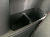 後席用ドリンクホルダーです