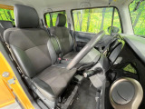 運転席シート廻りは使用感も少なく、良好な状態となっています。丁寧に使われていたことがよくわかりますね。