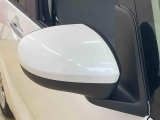 第三者機関の検査員が検査を行った上で発行する「車両状態証明書」付き。クルマの状態を細部までチェックし、わかりやすく表示しているので、安心&納得してご購入いただくことができます。