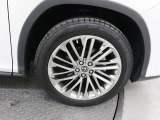 235/55R20タイヤ