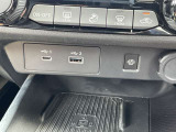 [USBソケット]今や必需品のUSB!!お出かけの際には大活躍間違いなし!!!