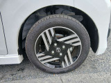 純正アルミホイ-ル付です!タイヤサイズ 155/65R14(フロント右タイヤ