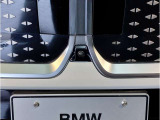 ☆BMWの代名詞とも言える【キドニーグリル】一目見ただけでBMW車であると認識できる確固たるアイコンとして存在感を放ちます☆