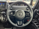 扱いやすいハンドルで運転しやすいです!!