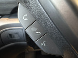運転中に大事なお電話が掛かって来てもハンズフリー通話で対応可能です。(別途対応のスマートフォン等が必要です)