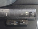 オートマチックハイビームを装備しております☆先行車や対向車のライトを認識し、ハイビームとロービームを自動で切り替える機能です!夜道の視界を確保してくれますので安心ですね♪