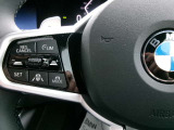 ハンドルの左部分は運転支援系のスイッチがついており、ハンドルから手を離さなくても設定ができるので、運転に支障をきたすことなく操作できます