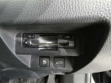 高速道路を賢く使うETC2.0装備です。高速道路とクルマが情報を連携して渋滞の迂回ルートや災害時の適切な誘導をしてくれたりします。