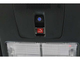 緊急通報ボタンが装備されています。ホンダコネクト対応。ご利用には、Honda Total Care プレミアムのご加入が必要です。