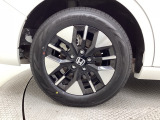純正アルミホイール☆Honda車にぴったりなデザインです。