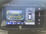 カラービジョンとガイド線で見やすいバックモニターと、全周囲が確認できるマルチビューモニターを装備。