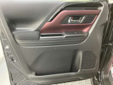 自動車購入資金を準備するための代表的な方法として、オートローンとマイカーローンがあります。当店では、審査が簡単なオートローンをお勧めしています。