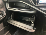 お客様にぴったりなおクルマをお選びいただけますように様々な展示車をご用意致しております!ダイハツの軽自動車だけではなく、他メーカー車やコンパクトカー・ミニバンなども数多く取り揃えております!