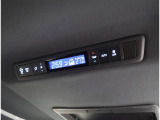 後席用にもエアコンの吹き出し口があり快適です。どの席に座っても快適なドライブが楽しめます♪