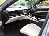 エアクオリティーシステムはイオン化技術の使用によって、車内へ流れる空気の質を改善するシステム。空気が車内に入る前にイオン化装置の中を通過することで、空気中の細菌や有害物質が減少します。