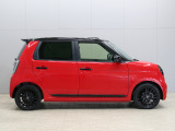 【コーティング】大好評のボディコーティング「グラスコーティング ガードコスメSP」もご納車までに施工可能。通常のガラスコートと異なるコーティングが、ボディをキレイな状態に保ってくれます。