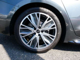 【アルミホイール】アルミホイール 5ツインVスポーク グラファイトグレーポリッシュト 8J&times;19+245/40R19タイヤ(右後)