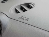 ◆助手席エアバッグ◆SRSエアバッグは、シートベルトだけでは防ぎきれない衝突時の衝撃から乗員を守るための安全装置。衝突時に瞬時に膨らみ、頭部や胸部がダッシュボードに直接衝突するのを防ぎます。