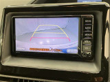 車庫入れや後方操作をサポート!苦手な駐車も安心のバックモニター付きです♪ガイド線も表示されますので、どこまで下がれば良いか目安にもなります☆
