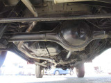 下廻り塗装承ります。車によって料金は変わりますのでお問い合わせ下さい。当店でおススメしているのは「スリーラスター」。融雪剤や塩水などからお車を長期間、強力に保護します。錆の発生、進行を抑えてくれます。