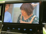 停車時に、映像やテレビを視聴できます。お子様連れのご家族旅行など、移動時間を有効活用できます。