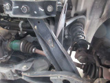 4WD/5MT/エアコン/パワステ/作業灯/AM・FMラジオ/荷台マット