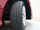 タイヤサイズは185/60R15となっております♪