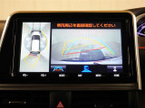 バックモニター&パノラミックビューで車庫入れや駐車もラクラク♪※あくまでも補助的な装置なので目視確認もお忘れなく!