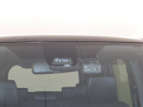 サポカーは、高齢運転者を含めたすべてのドライバーによる交通事故の発生防止・被害軽減対策の一環として、国が推奨する新しい自動車安全コンセプトです。詳しくは販売店スタッフまでおたずねください。
