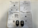 【スマートキー】鍵を取り出さずにドアの施錠・解錠が可能です。荷物が多い時や雨の日にも大変便利です。