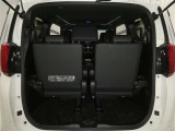広々としたラゲージスペースを備えています。大きなものや長さのある荷物もしっかりと積み込めます。