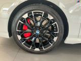 アウトバーンの走行を見据えたBMWの足回りは高い走行性能にこだわりが御座います。