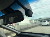 現在の車社会に必須なドライブレコーダーは装着済みです。