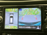 後退時の安全をサポートするバックモニター。駐車や狭い場所での取り回しが楽になります。
