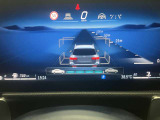 レーダーセンサーを利用して前走車との車間距離を適切に保持するディスタンスアシストを装備。安全で快適なドライブを支援いたします。
