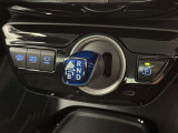スタイリッシュな室内で運転もしやすいです♪使い勝手の良い配置も考えられています!!