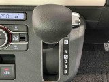 リーズナブル料金で、納車後から切れ目なく一般保証が延長される人気のオプションとなります。初登録月から3年又は累計走行距離6万キロ経過後から5年10万キロまで一般保証に準じて保証いたします。