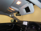 運転席・助手席バニティミラー&照明付サンバイザー