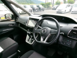 機能的な運転席は運転の妨げにならずストレスを感じさせません。