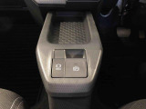 電動パーキングブレーキになります。