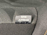 車両側方からの衝撃を緩和するSRSサイドエアバッグ(運転席/助手席)に加えて,SRSカーテンシールドエアバックも標準装備