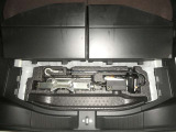 【車載工具】タイヤ交換には必需品ですね!万が一に役立つ工具です。緊急時に備え、使い方をしっかり覚えておきましょう。